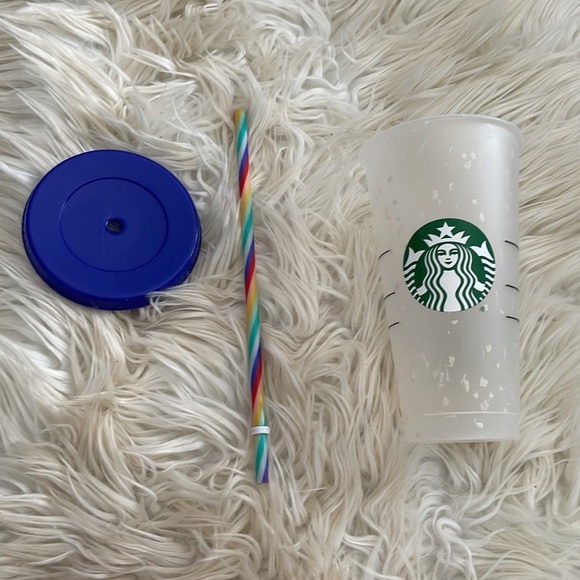 Starbucks cup - Picture 14 of 16